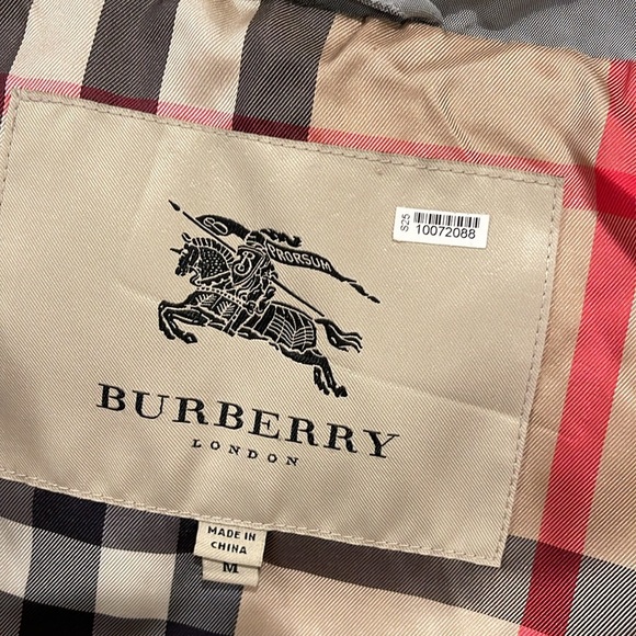 BURBERRY LONDON
Daunen Jacked Size M - Picture 13 of 16